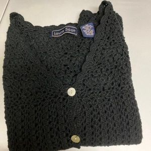 Laura Scott Black
Cardigan. Medium